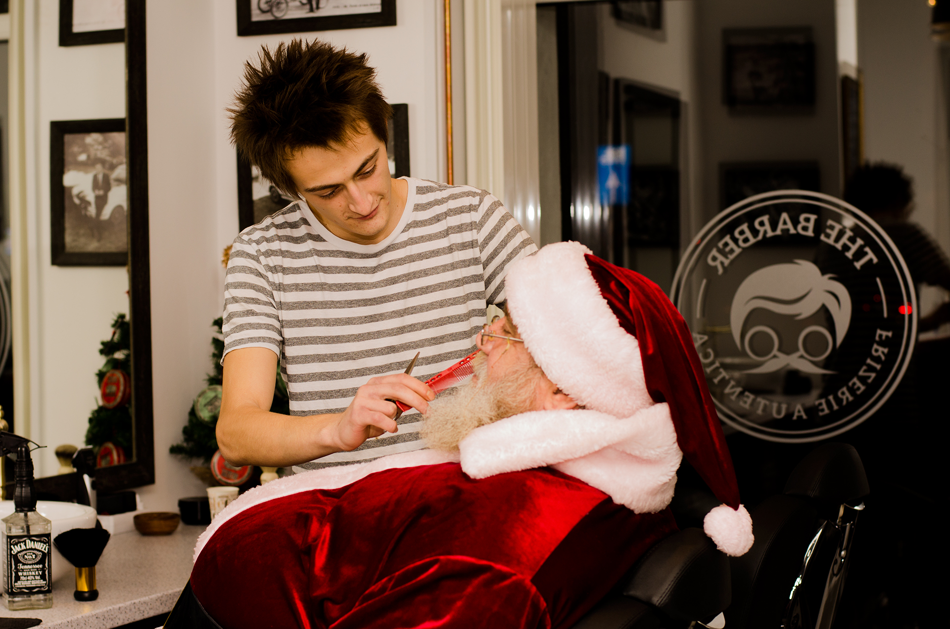 mos-craciun-la-the-barber-04