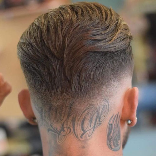 tunsori-bărbătești-în-2019-haircut-the-barber-slicked-back-01