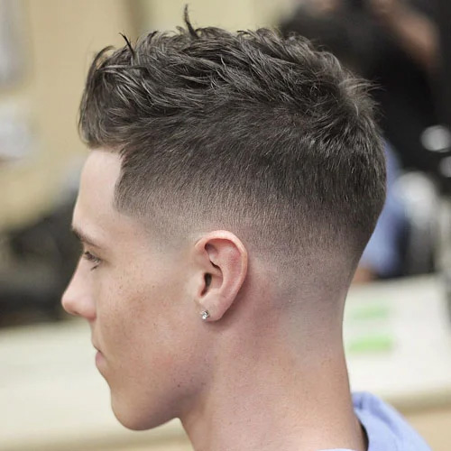 tunsori-barbati-2022-Spiky-Hairstyle