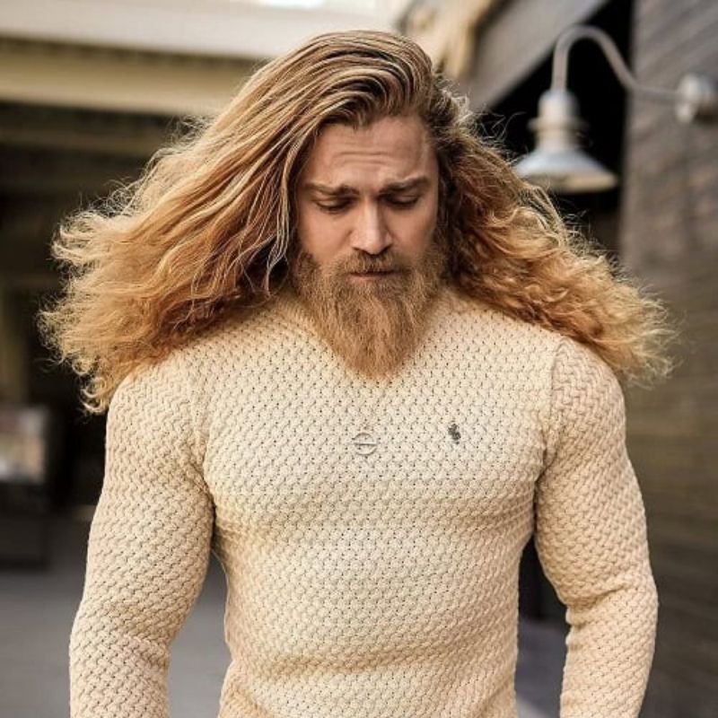 tunsoare băieți păr lung-par cret